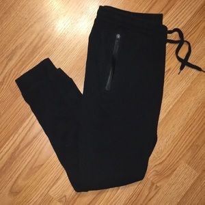 Men’s joggers